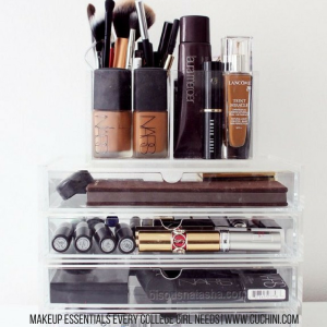 makeup-essentials-every-college-girl-needs